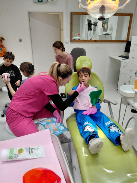 „Zdravé zoubky“ na VOŠ Merhautova v Brně